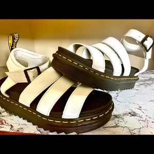 Barely worn Dr. Marten platform sandals 🌻